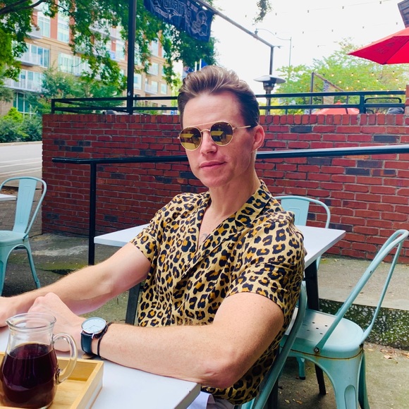 Meet your Posher, Ryan - Picture 1 of 1